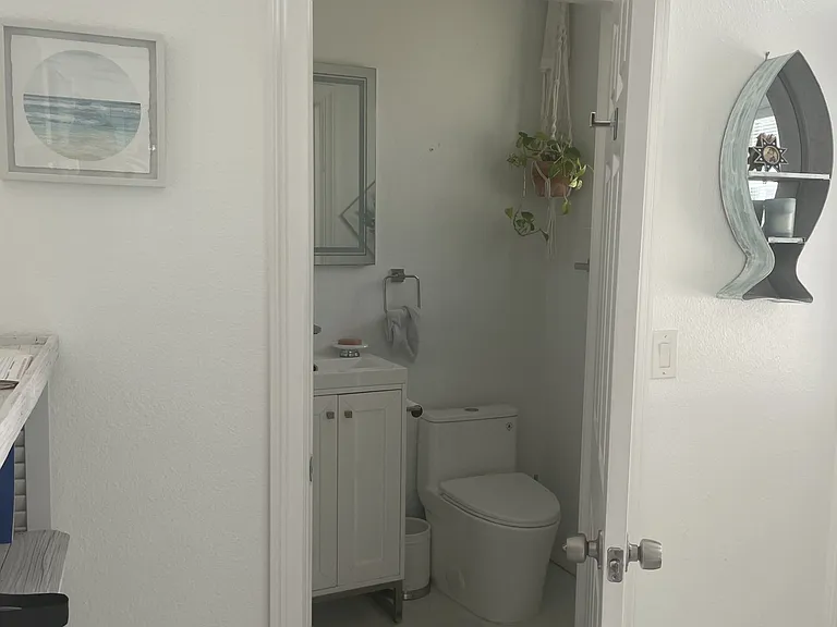 504 Richards Ave — Photo 8