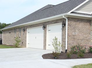 4566 Hampton Ln, Avon, IN 46123