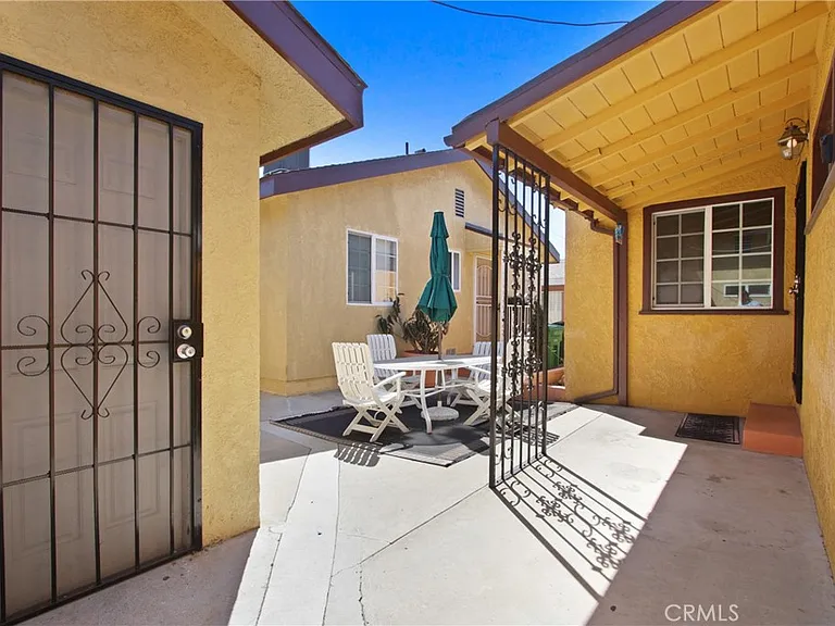 10529 S Truro Ave — Photo 5