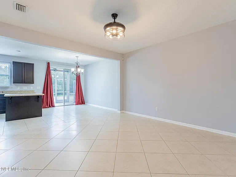 607 Reese Ave — Photo 4