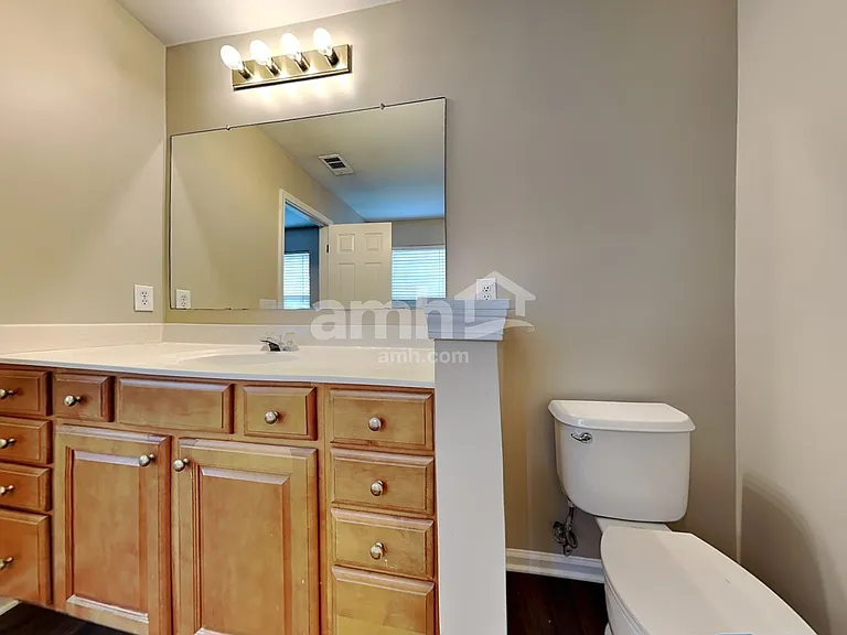 7772 Parkside Dr — Photo 13