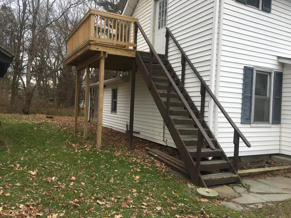 873 Cobb St, Groton, NY 13073