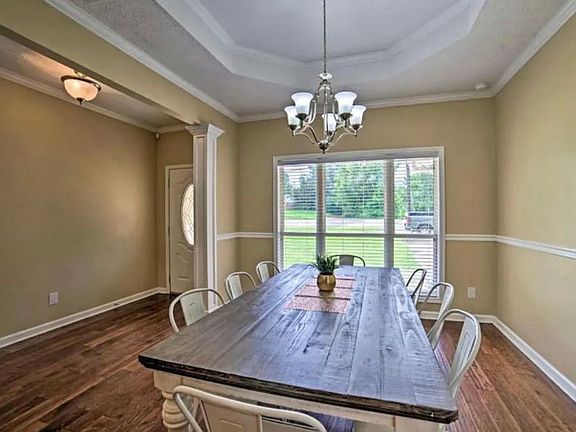 2nd image of 1869 Ridge Rd