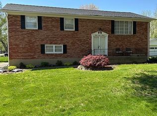 2700 Stephan Rd, Louisville, KY 40214