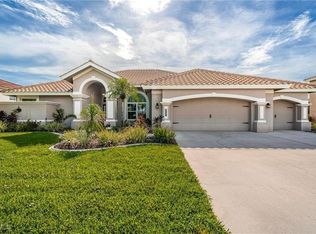 2201 Oxford Ridge Cir, Lehigh Acres, FL 33973