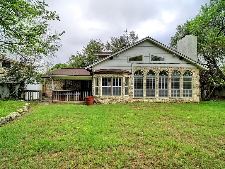 10509 Doering Ln — Photo 23