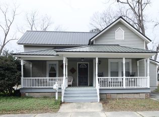 301 N Church St, Odum, GA 31555