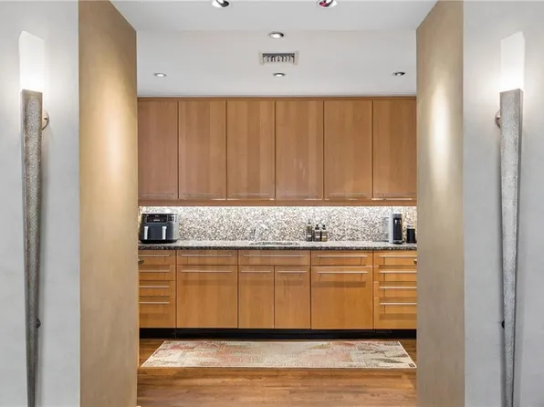 145 15th St NE APT 824, Atlanta, GA 30309