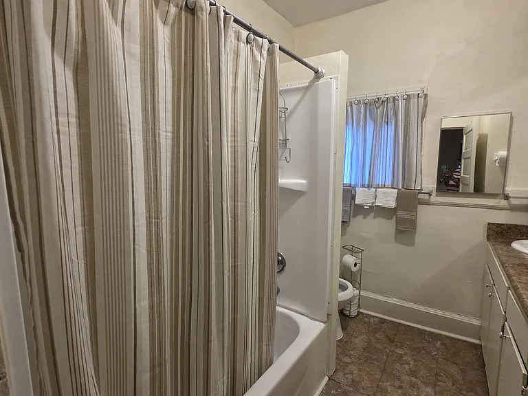 2316 Santee Ave — Photo 7