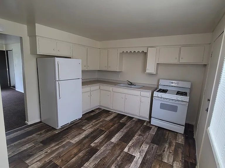 7900 W Bender Ave #4 — Photo 1