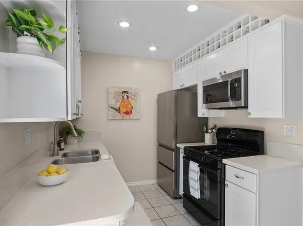 975 S Idaho St Unit 95, La Habra, CA 90631