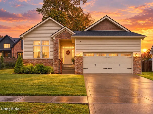 1012 Bogard Ln, Mount Washington, KY 40047