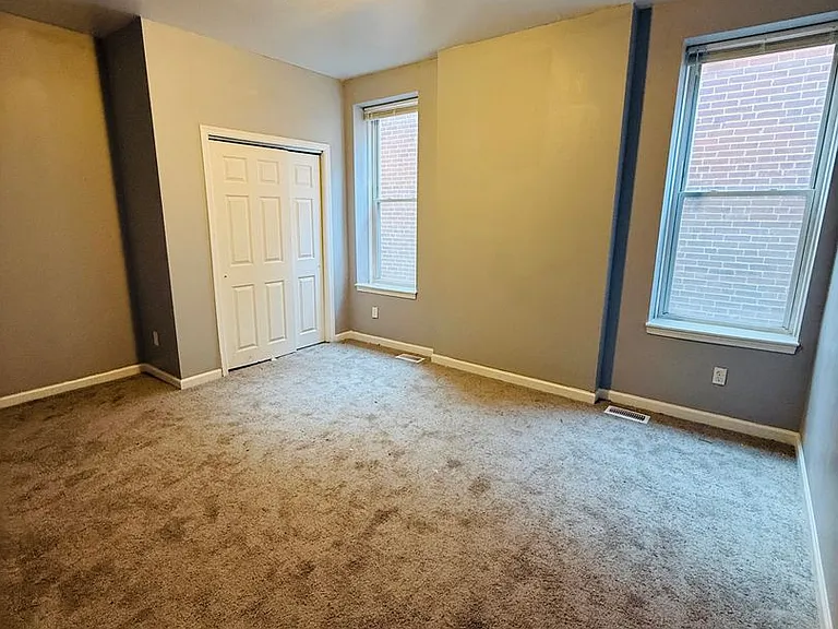 Wells Ave. 5345 — Photo 8