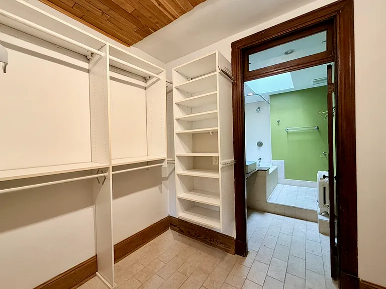 1539 Monroe St NW #1 — Photo 5