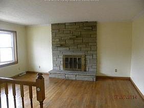 3rd image of 1409 Gilbert Dr