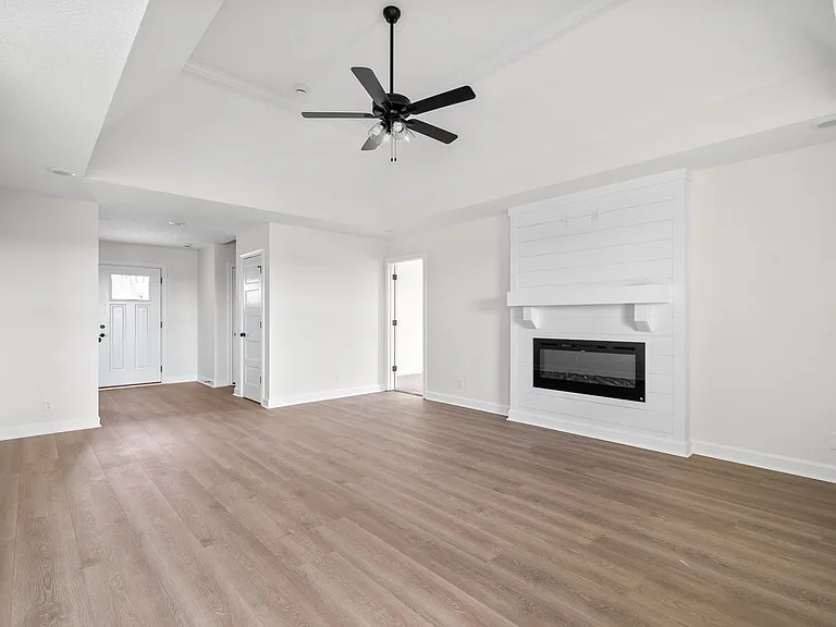 1188 Ross Farms Blvd — Photo 6