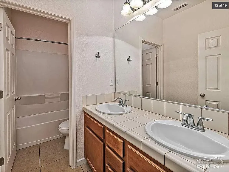 2060 Angel Ridge Dr — Photo 14