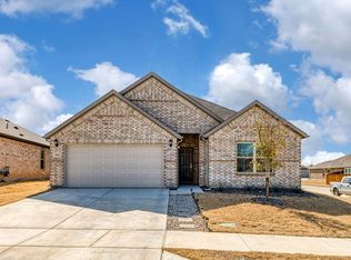 9028 Silver Dollar Dr, Fort Worth, TX 76131