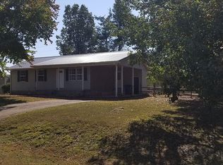 220 Beaverwood Dr, Adamsville, TN 38310