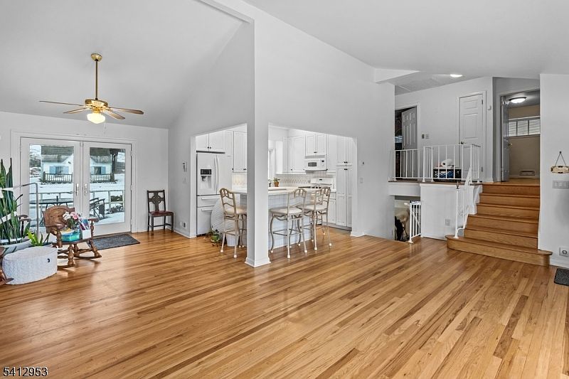 1st image of 31 Ridge Ct