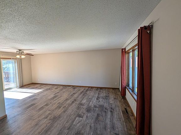 4th image of 510 2nd Ave NW
