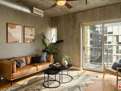 645 W 9th St APT 524, Los Angeles, CA, 90015