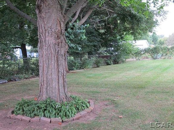 4th image of 605 Orchard Ln