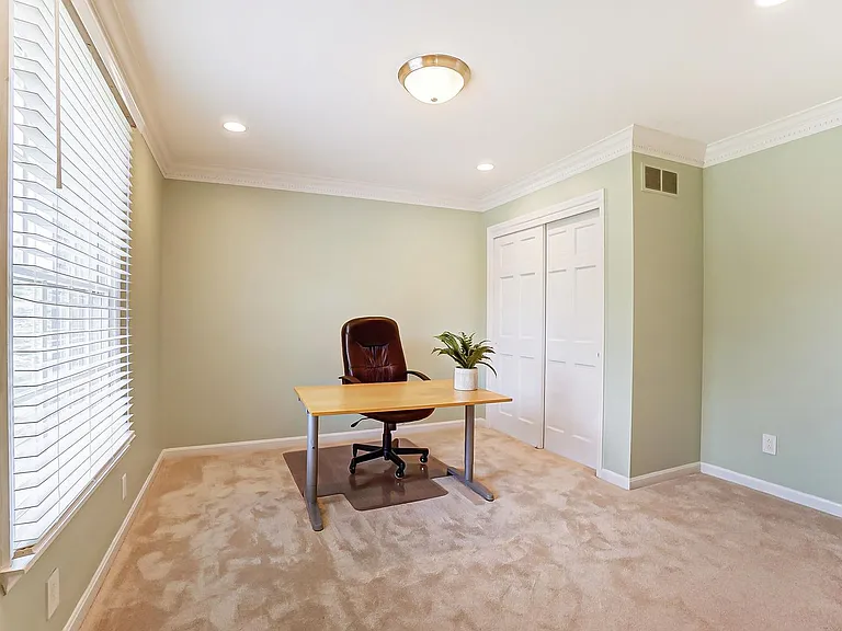 11410 Avant Ln — Photo 39