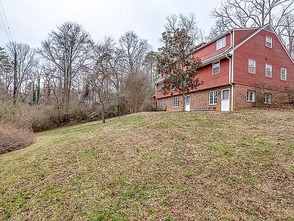 3rd image of 52 Deer Ridge Rd