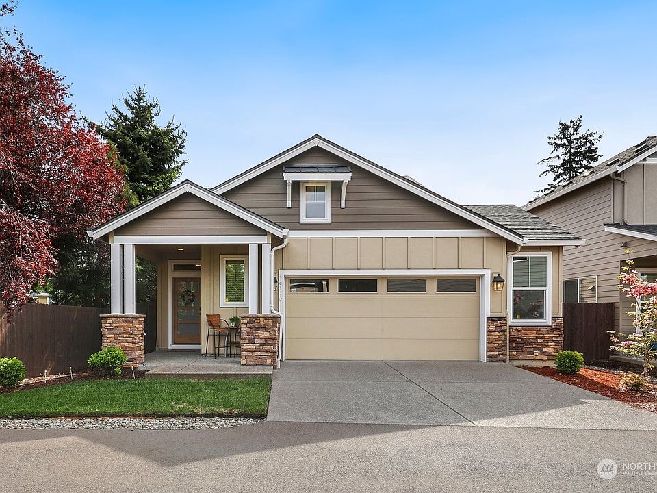 1st image of 16140 NE 9th Way