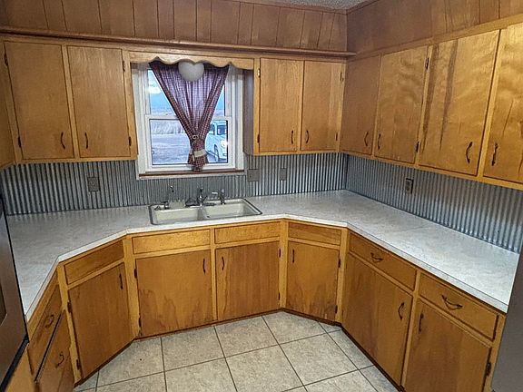 5th image of 132773 N East Rd W #14