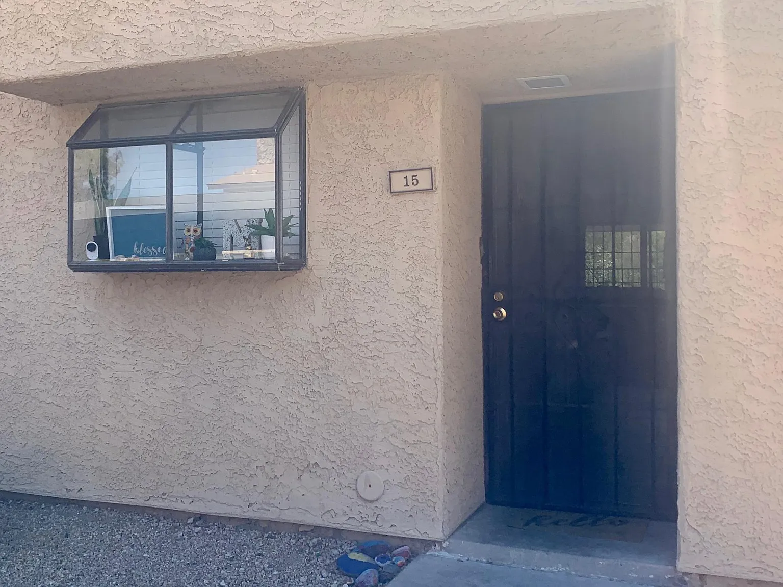 2 bed, 1.5 bath, 989 sqft, $1,700 — Photo 2