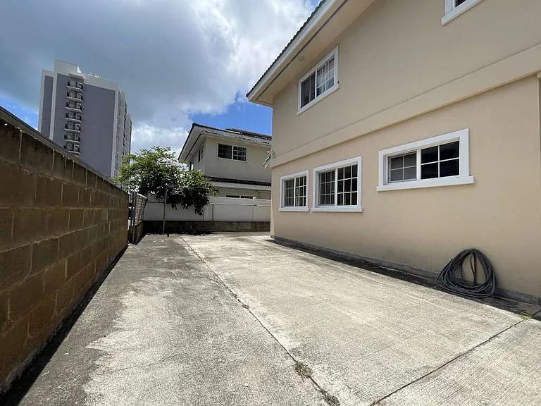 732 Birch St — Photo 8