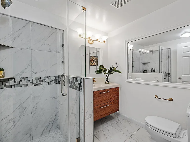 1120 Hollywood Ave #1 — Photo 14