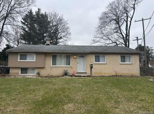 11360 Deno Ct, Sterling Heights, MI 48314