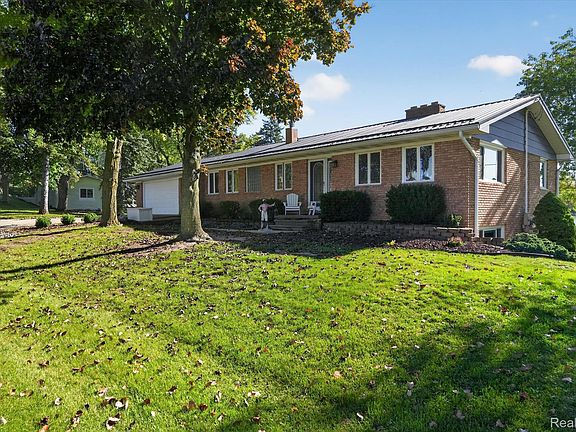 5th image of 4855 Mohican Trl