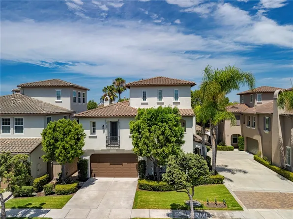 18741 Sinclair Ln, Huntington Beach, CA 92648