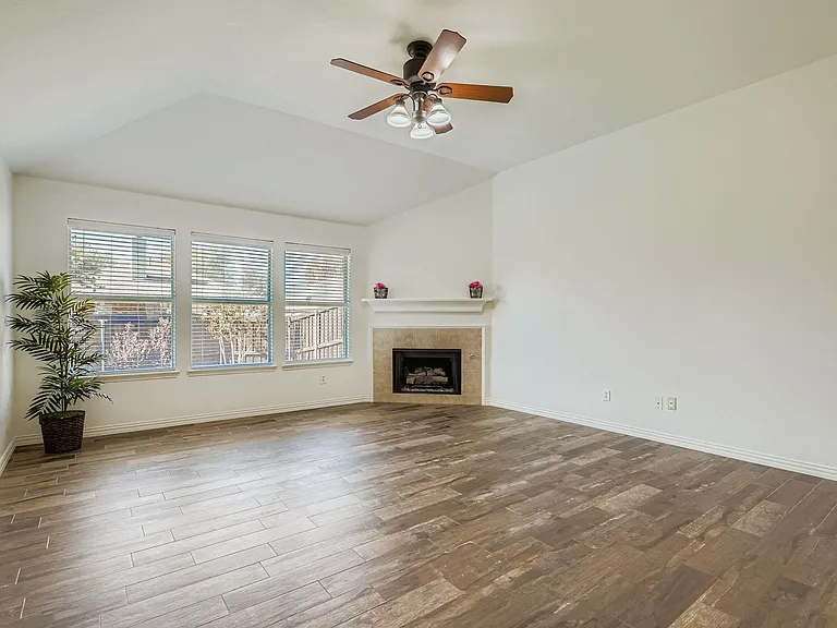 12407 Hawk Creek Dr — Photo 12