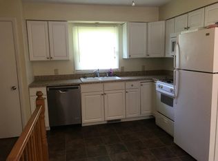 2332 W 40th St, Davenport, IA 52806