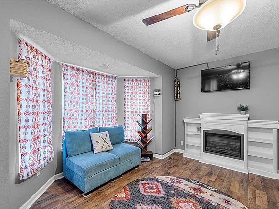 5th image of 5501 White Oak Ln