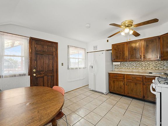 3rd image of 5943 W Waveland Ave #2