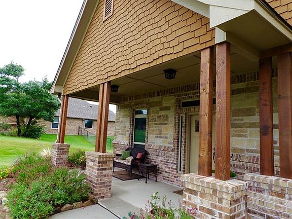 2nd image of 119 Harvestwood Ln