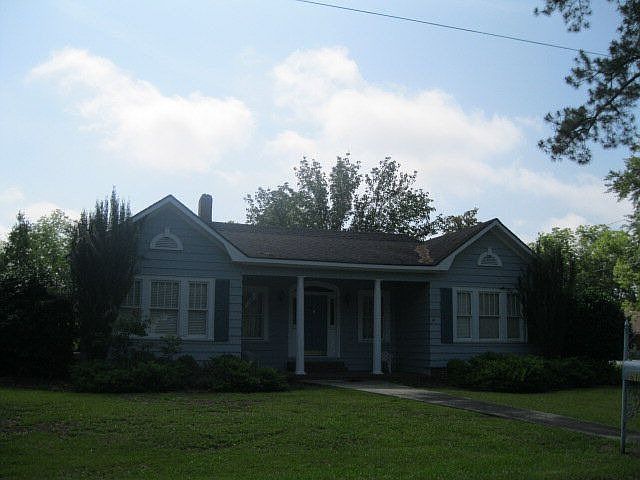 1st image of 613 Morris St