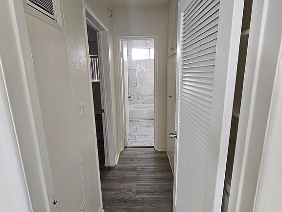 4th image of 148 N Normandie Ave APT 3