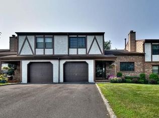 17 Wellington Ct, Sayreville, NJ