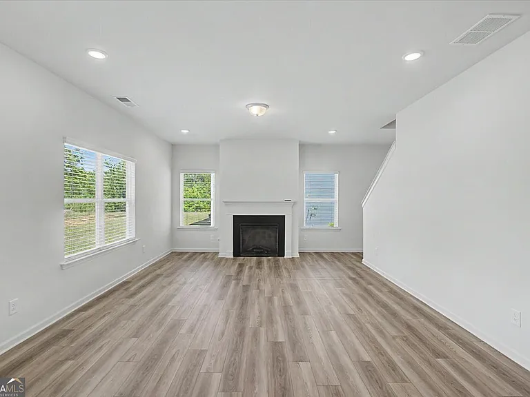 59 Bennett Way SE — Photo 9
