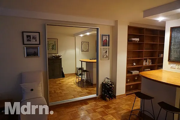 Rented by Mdrn Residential | media 3