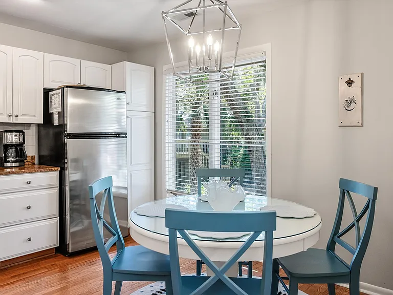 1136 Summerwind Ln — Photo 40