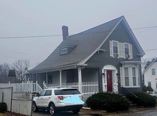 36 17th St, Lowell, MA 01850
