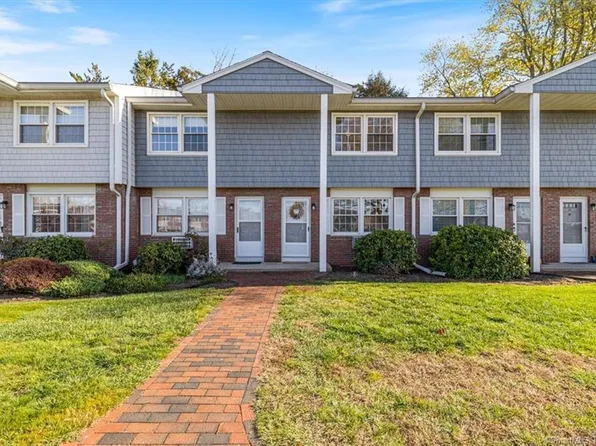 25 Riverside Drive #A3, Clinton, CT 06413